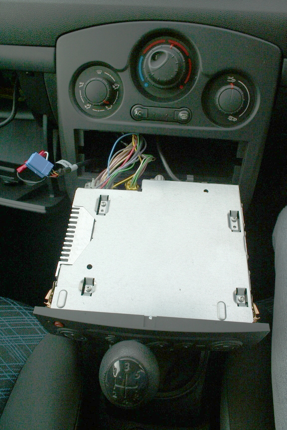 Details about   Renault Clio USB adapter interface CTARNUSB003 car AUX SD input MP3 jack pre2009 