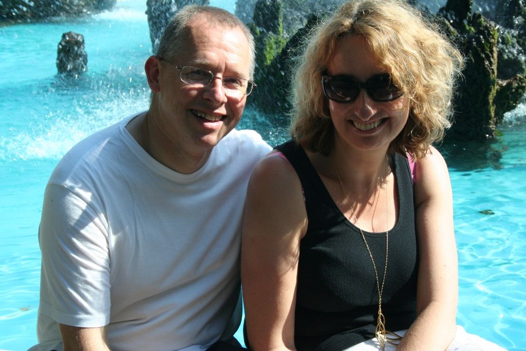 http://www.petephillips.me.uk/images/pete-karen-italy2009_medsize.jpg
